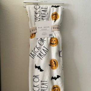 🎃 RAE DUNN TRICK OR TREAT JACK BAT HALLOWEEN THROW BLANKET
